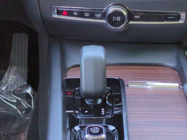 2025 Volvo V60 Cross Country Plus