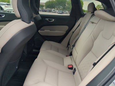 2026 Volvo XC60 Plus