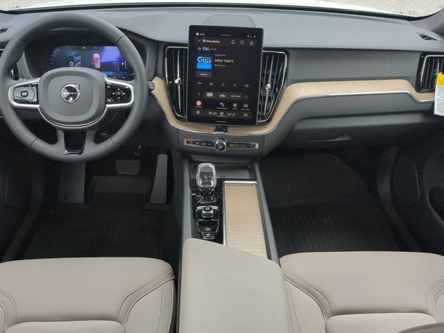 2026 Volvo XC60 Plus