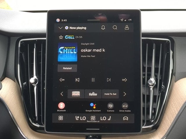 2026 Volvo XC60 Plus