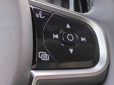 2026 Volvo XC60 Plus