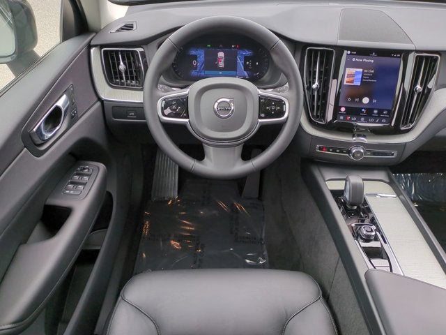 2025 Volvo XC60 Plus