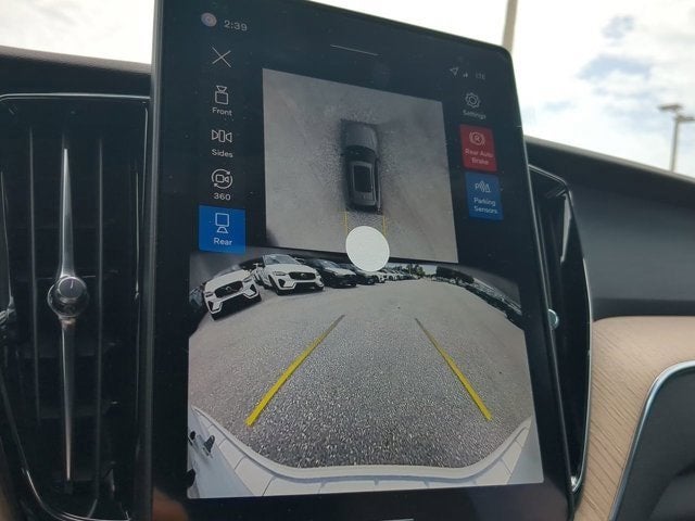 2026 Volvo XC60 Plus