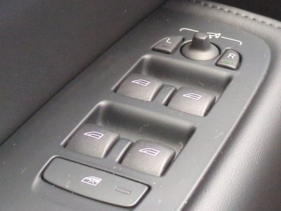 2025 Volvo XC60 Core