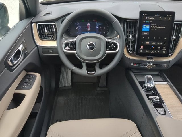 2026 Volvo XC60 Core