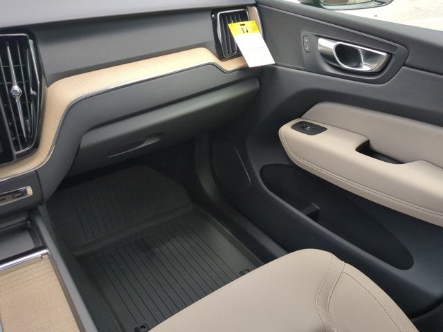 2026 Volvo XC60 Core