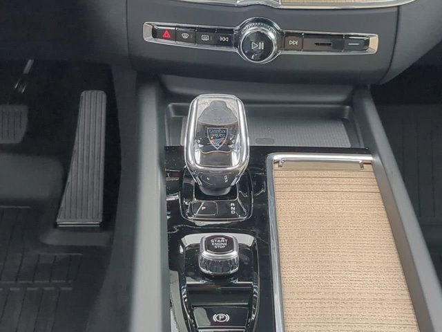 2026 Volvo XC60 Core