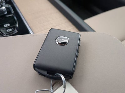 2026 Volvo XC60 Core