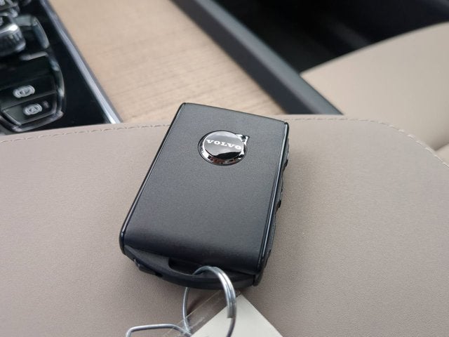 2026 Volvo XC60 Core