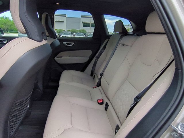 2026 Volvo XC60 Core