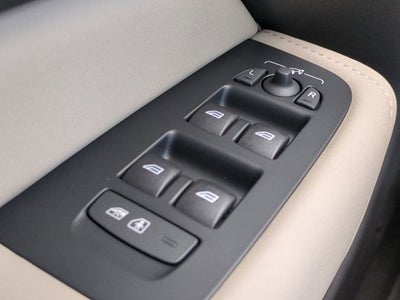 2026 Volvo XC60 Core