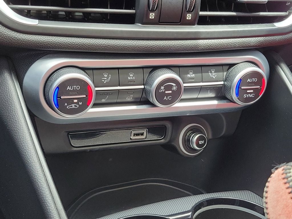 2023 Alfa Romeo Giulia Veloce