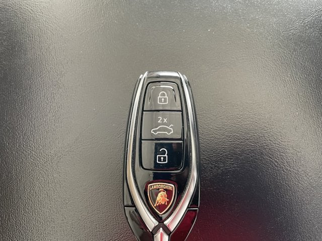 2024 Lamborghini Urus S