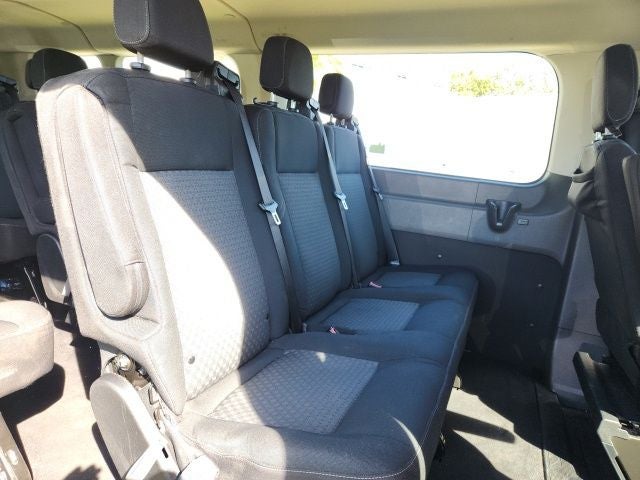 2022 Ford Transit Passenger Wagon XLT