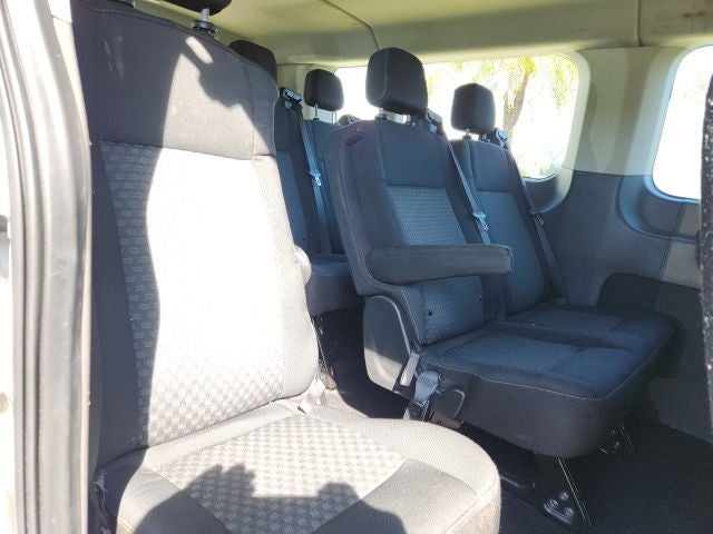 2022 Ford Transit Passenger Wagon XLT