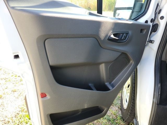 2022 Ford Transit Passenger Wagon XLT