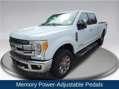 2017 Ford Super Duty F-250 Pickup Lariat