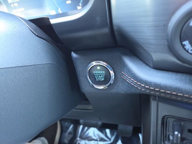 2022 Ford F-150 Lightning Lariat