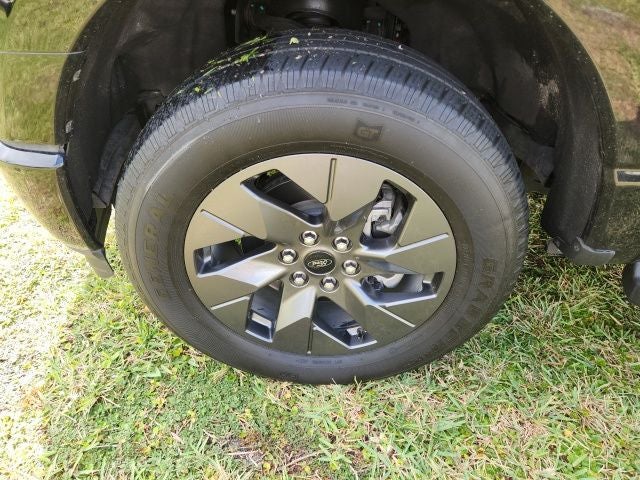 2023 Ford F-150 Lightning Lariat