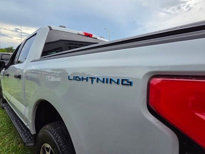 2023 Ford F-150 Lightning XLT