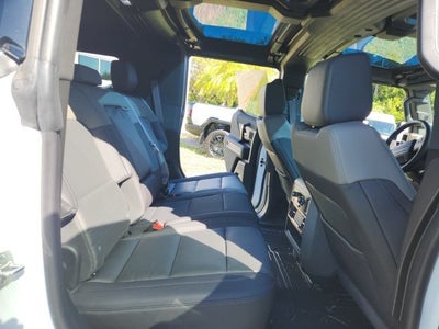 2025 GMC HUMMER EV SUV 3X