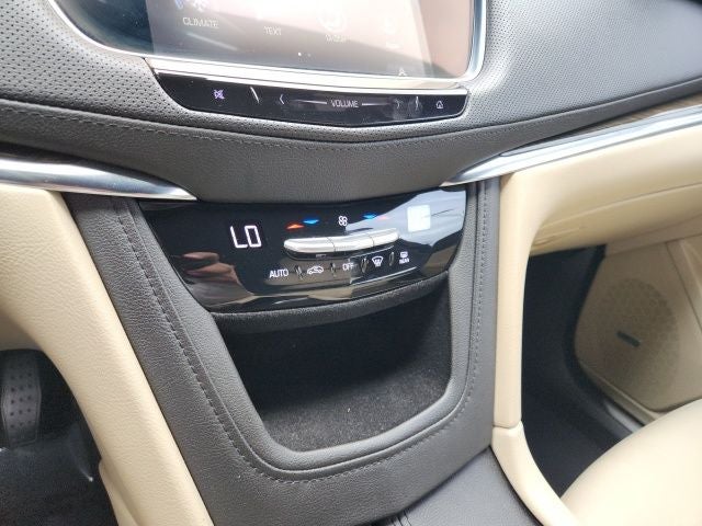 2018 Cadillac XT5 Base