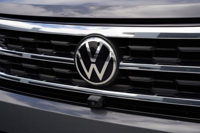 2022 Volkswagen Atlas Cross Sport 3.6L V6 SEL Premium R-Line