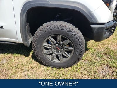 2024 GMC Sierra 1500 AT4X