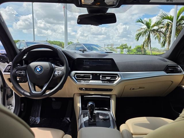 2022 BMW 3 Series 330e iPerformance