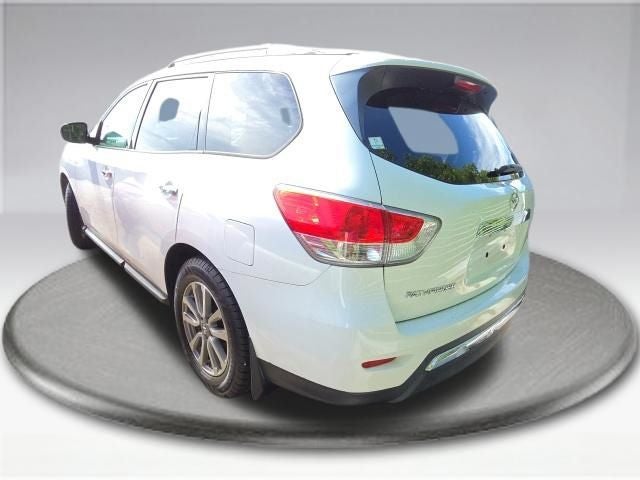 2016 Nissan Pathfinder S