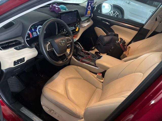 2025 Toyota Highlander Limited