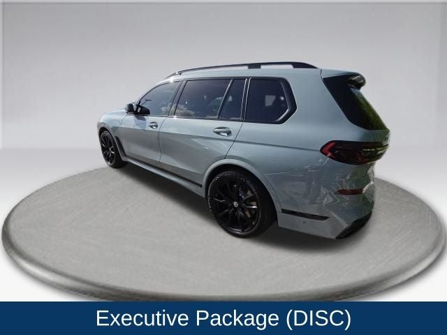 2023 BMW X7 M60i