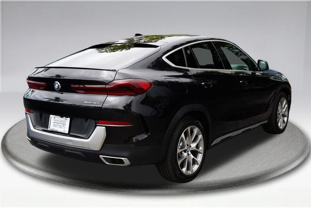2022 BMW X6 xDrive40i