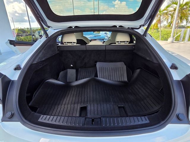 2022 Tesla Model S Base