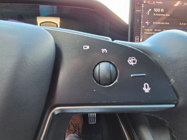 2022 Tesla Model S Base