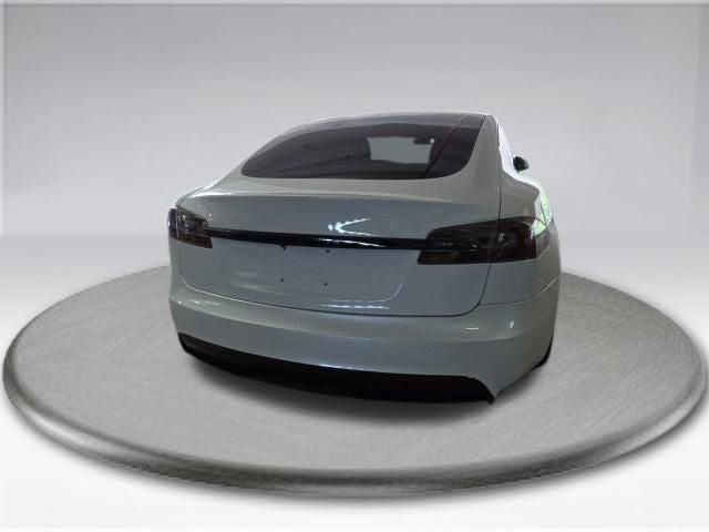 2022 Tesla Model S Base