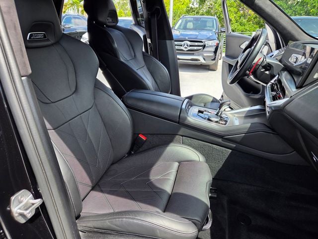 2023 BMW XM Base