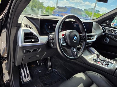 2023 BMW XM Base