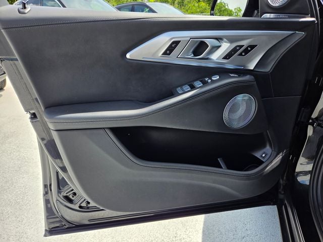 2023 BMW XM Base