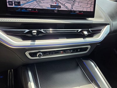 2023 BMW XM Base