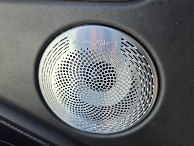 2023 BMW XM Base