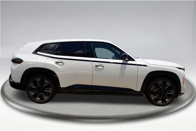 2023 BMW XM Base