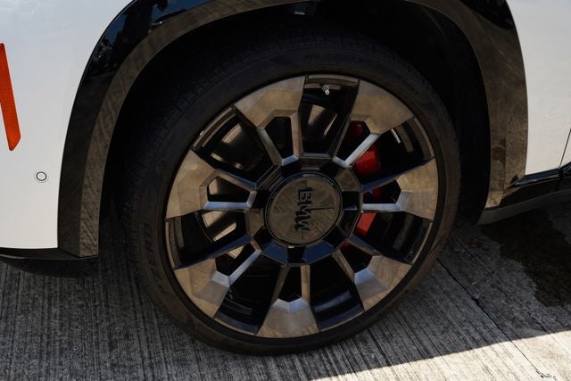 2023 BMW XM Base