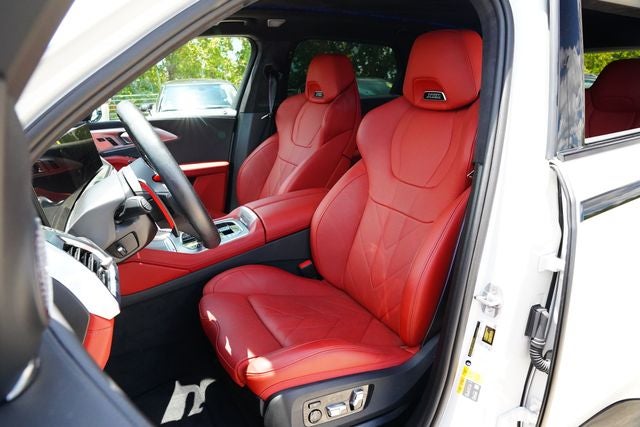 2023 BMW XM Base