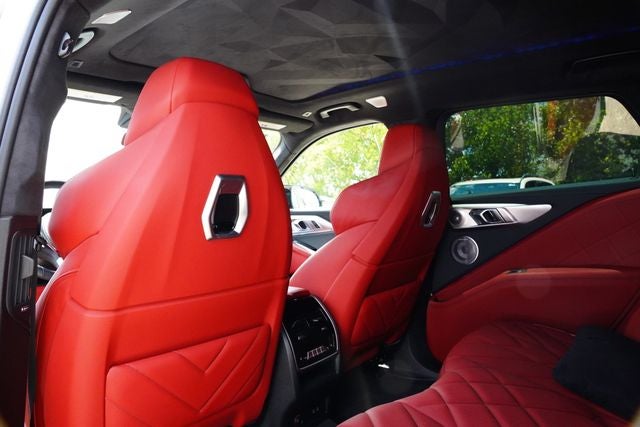 2023 BMW XM Base