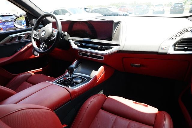 2023 BMW XM Base