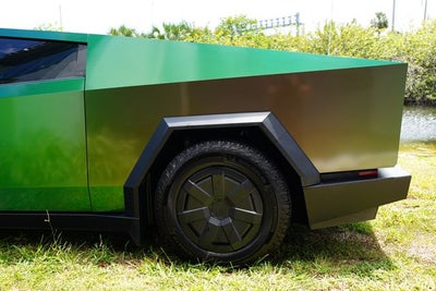 2024 Tesla Cybertruck Base