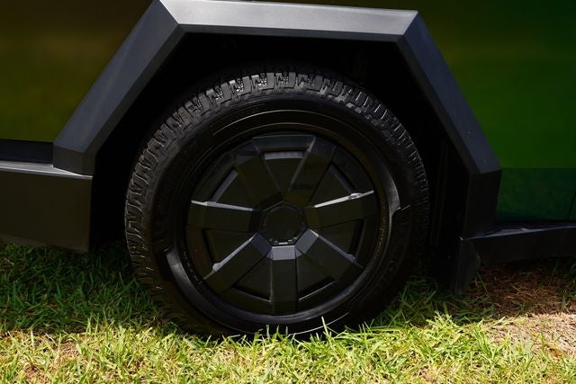 2024 Tesla Cybertruck Base