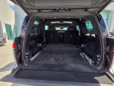 2024 Rivian R1S Adventure