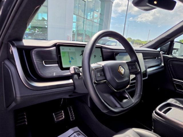 2024 Rivian R1S Adventure